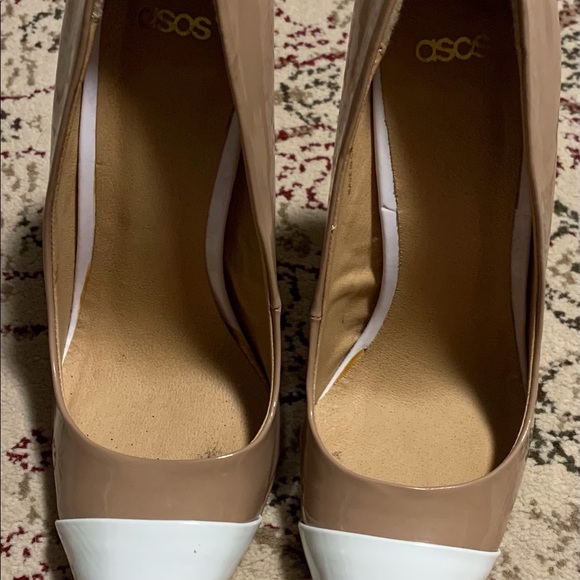 Heels - Picture 3 of 6